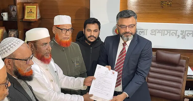 মনোনয়নপত্র জমা দিয়েছেন মিয়া গোলাম পরওয়ার